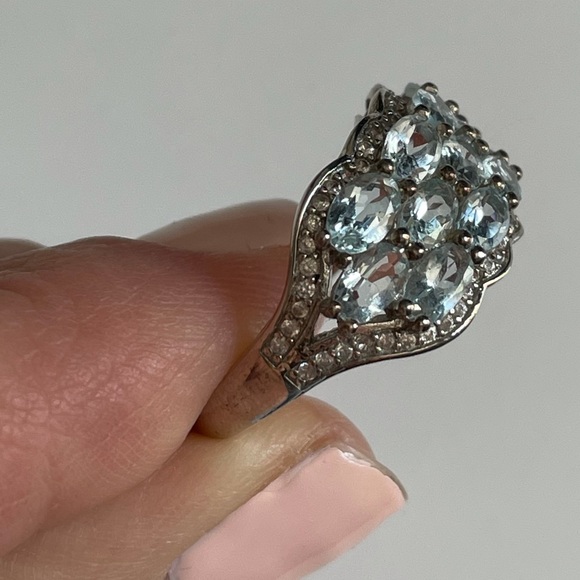 Aquamarine and Diamond Cluster Ring Silver 9 - Picture 3 of 4